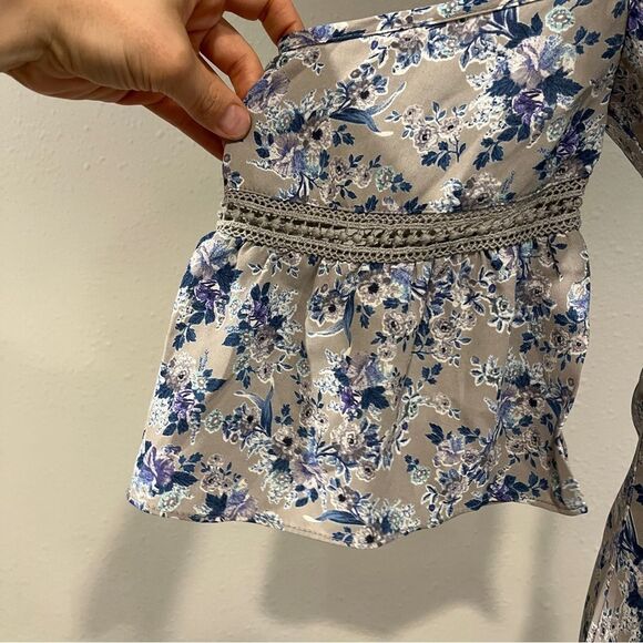 Apricot Lane floral cold shoulder mini Dress with laced up back size small new - Picture 5 of 15